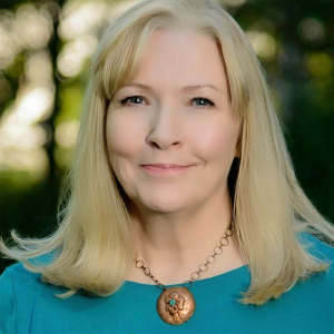 Embrace Change Radio with Kate Olson-logo