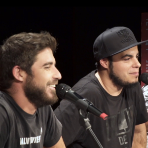 Jirafas, el podcast - Escucha el podcast de Jirafas con Manu Sánchez y Antonio Romero