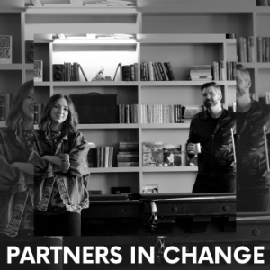 Partners In Change-logo