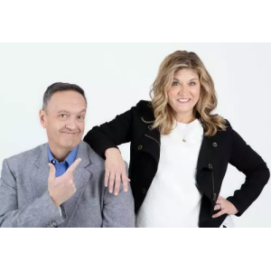 Max & Amy In The Morning-logo