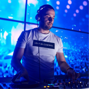 HOUSEMUSIC by Sam Martin-logo