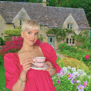 A cup of tea with Lulu-logo