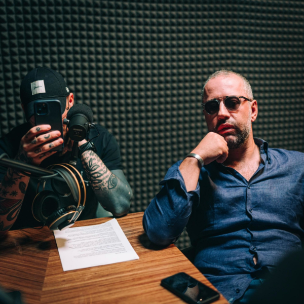 Lesnodorski i Zurnalista w trojkacie towarzyskim Listen to Podcasts