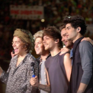 1D FAMILY-logo