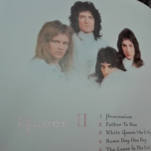Queen .songs 'Sheer heart Attack & queen 2 ) cd