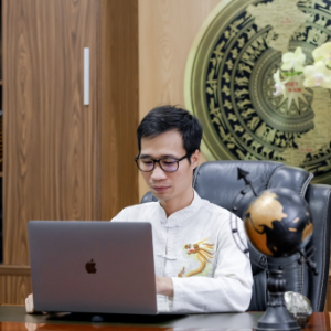 Mai Duc Hai-logo