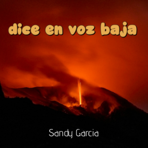 dice en voz baja