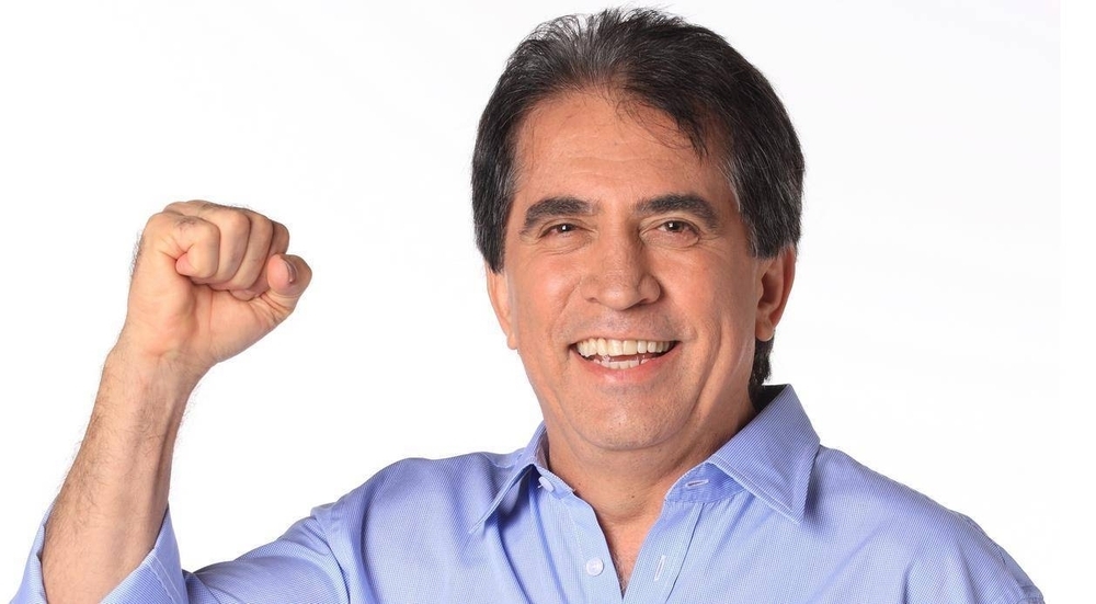 Eli Corrêa #QueSaudadeDeVocê