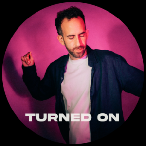 Turned On-logo