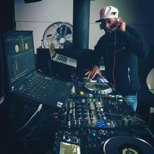 Dredski's Weekly Dancehall shellings-logo