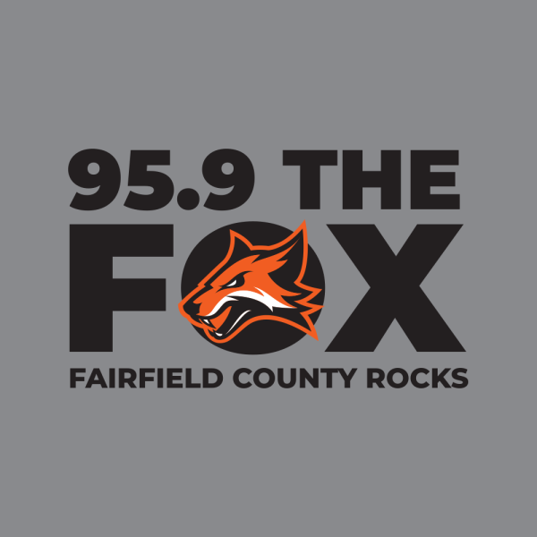 foxey♡ Happy Friday, Foxxy babes! Cutie little sweater top now available