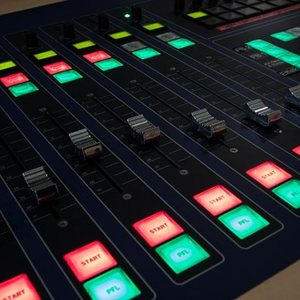 Codeplay FM-logo