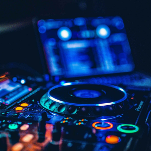 lets_Party-logo