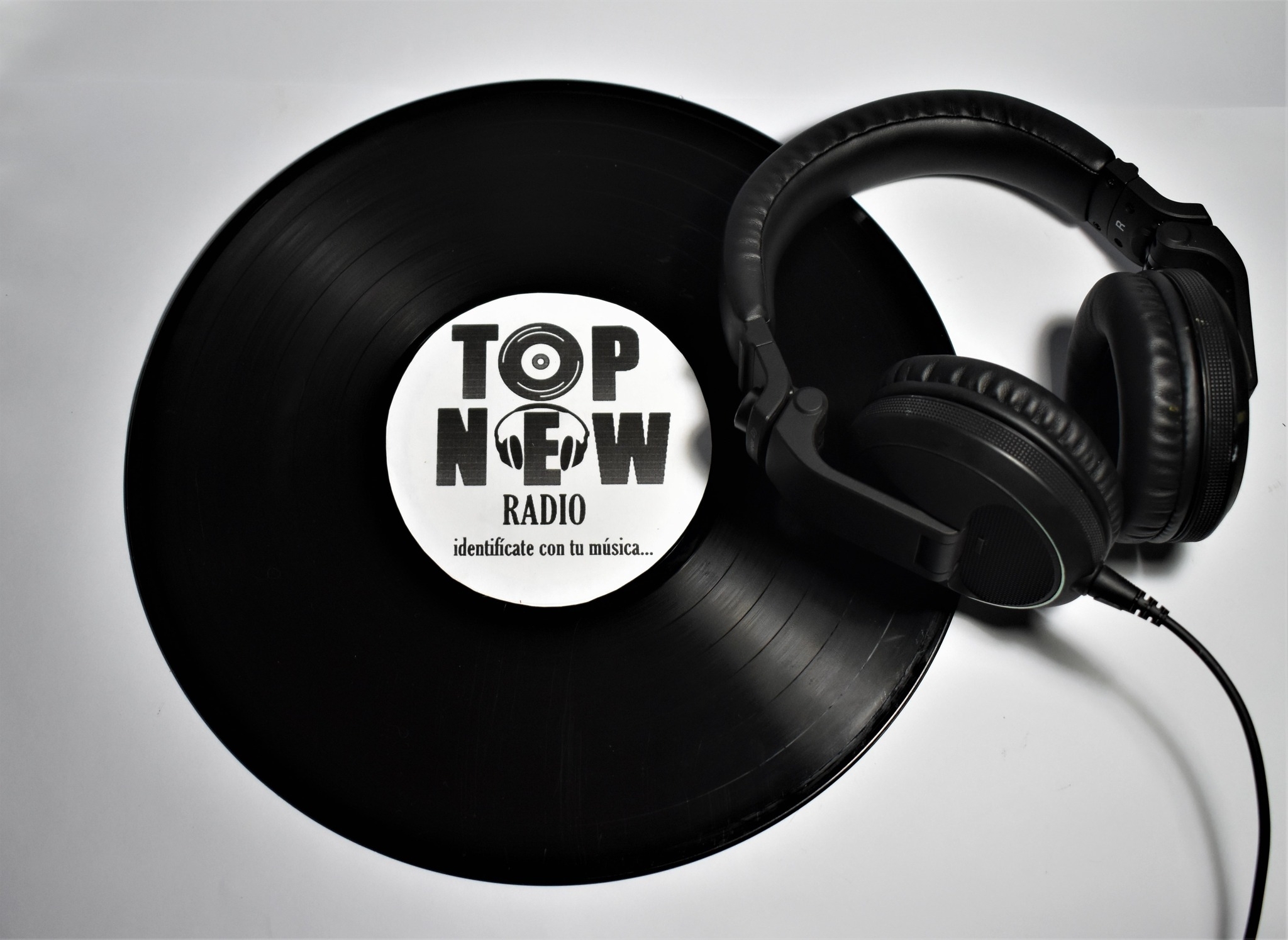 TOP NEW RADIO