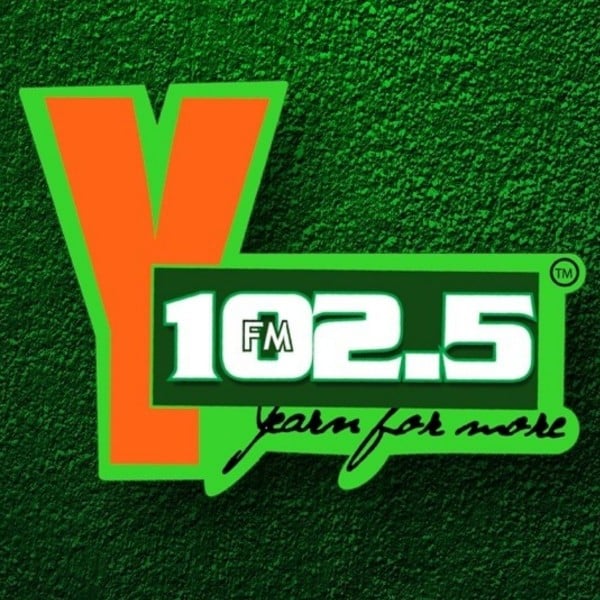 YFM 102,5 logo