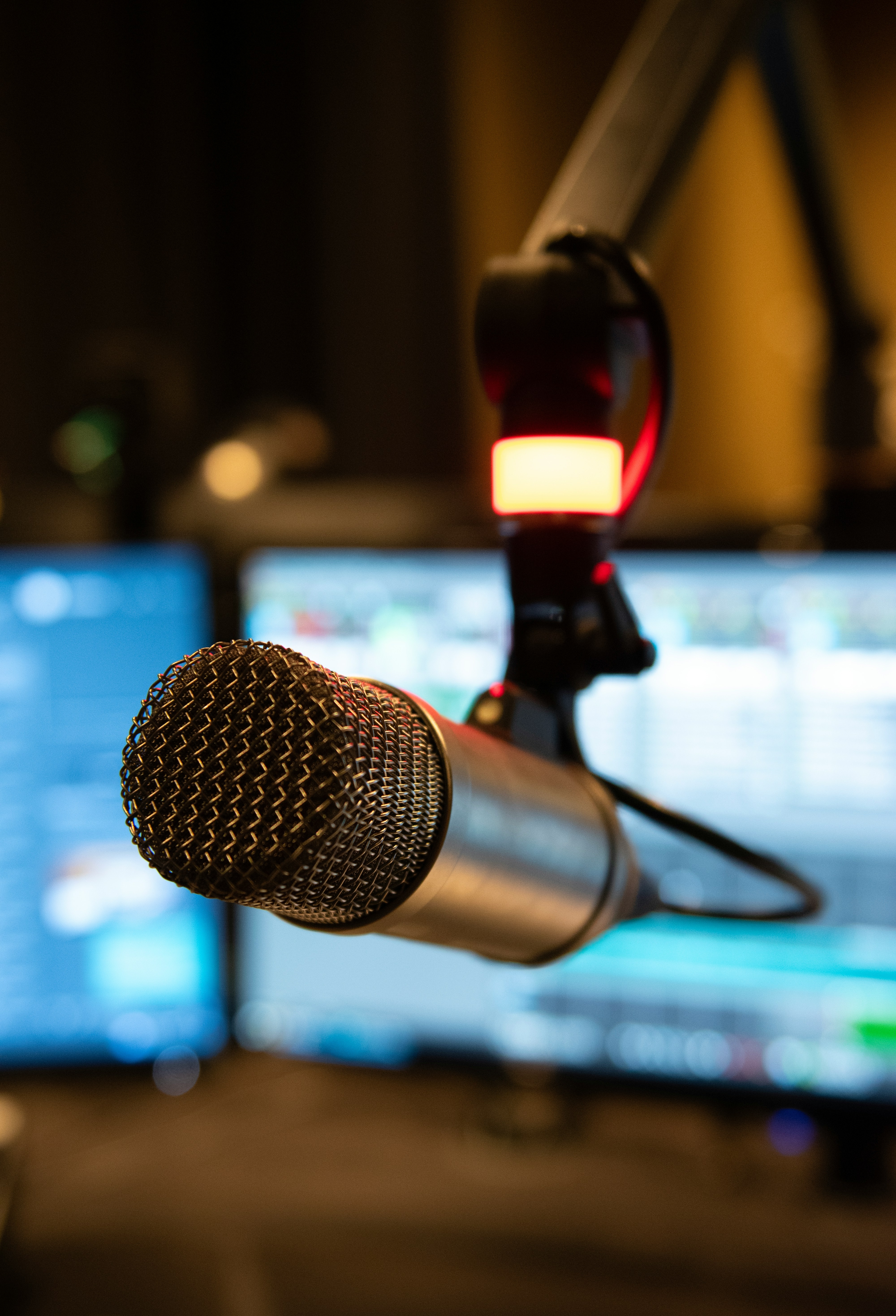 Caribeña 97.9 FM